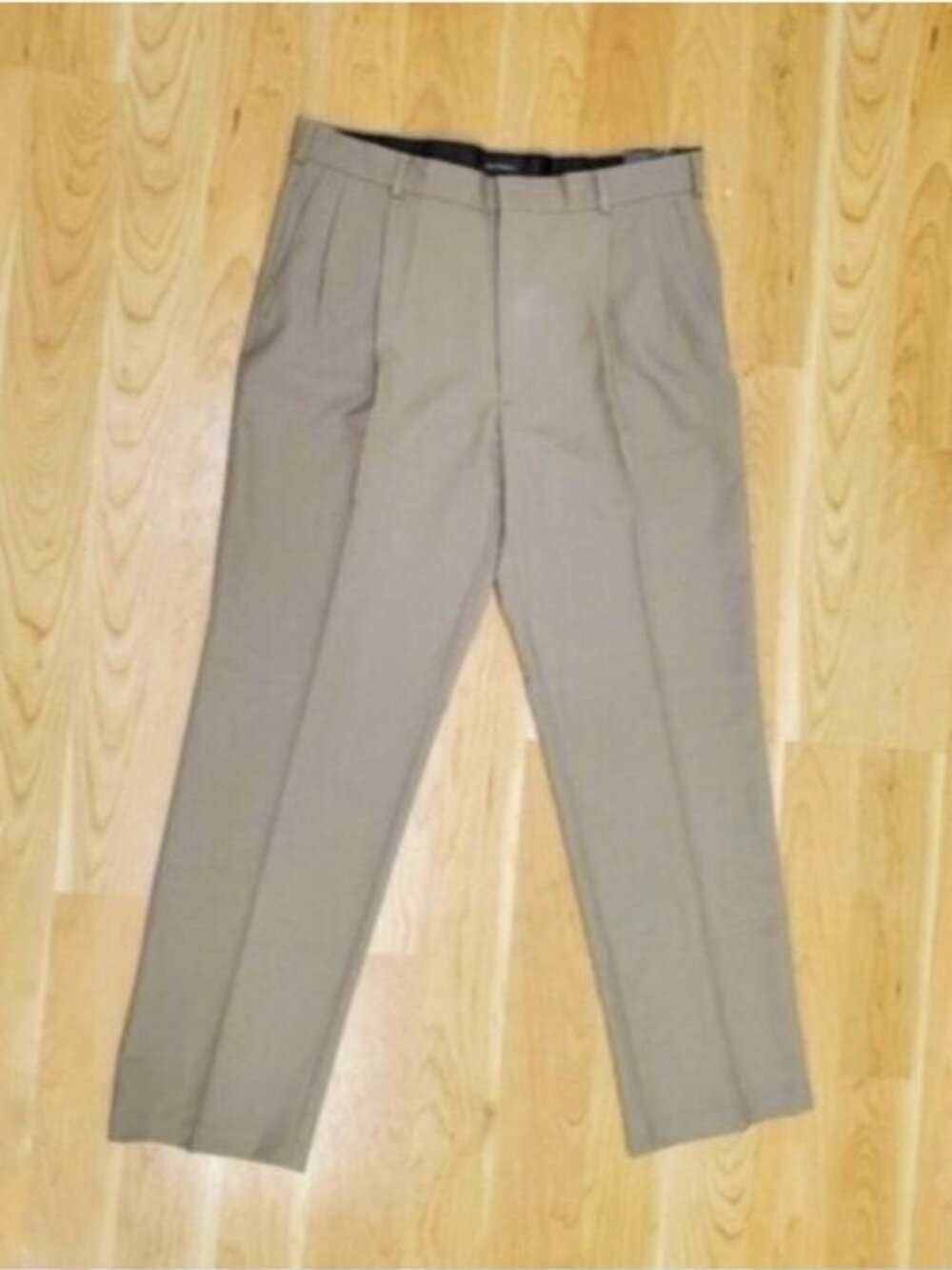 NWT Dockers Slacks No Iron Khaki Trousers  36X32 Office Career Wear